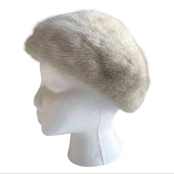 Vintage 60's Light Gray Fur Cap - Picture 1 of 7
